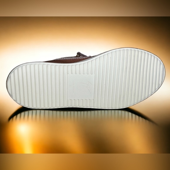 Brand New GIUSEPPE ZANOTTI of Gail velvet Low-top sneakers. Size 6 - Picture 8 of 8